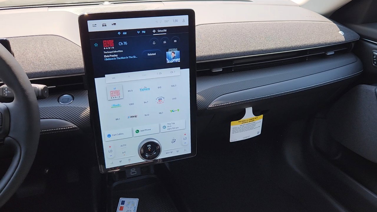 New 2025 Ford F350 Lariat w/ FX4 Off-Road Package image 18