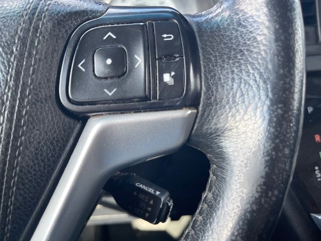 Used 2017 Toyota Sienna SE FWD image 25