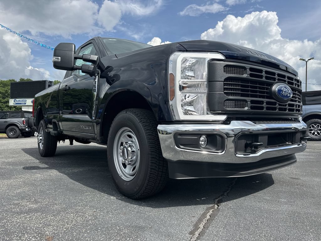 New 2025 Ford F350 XL w/ XL Driver Assist Package RWD image 16