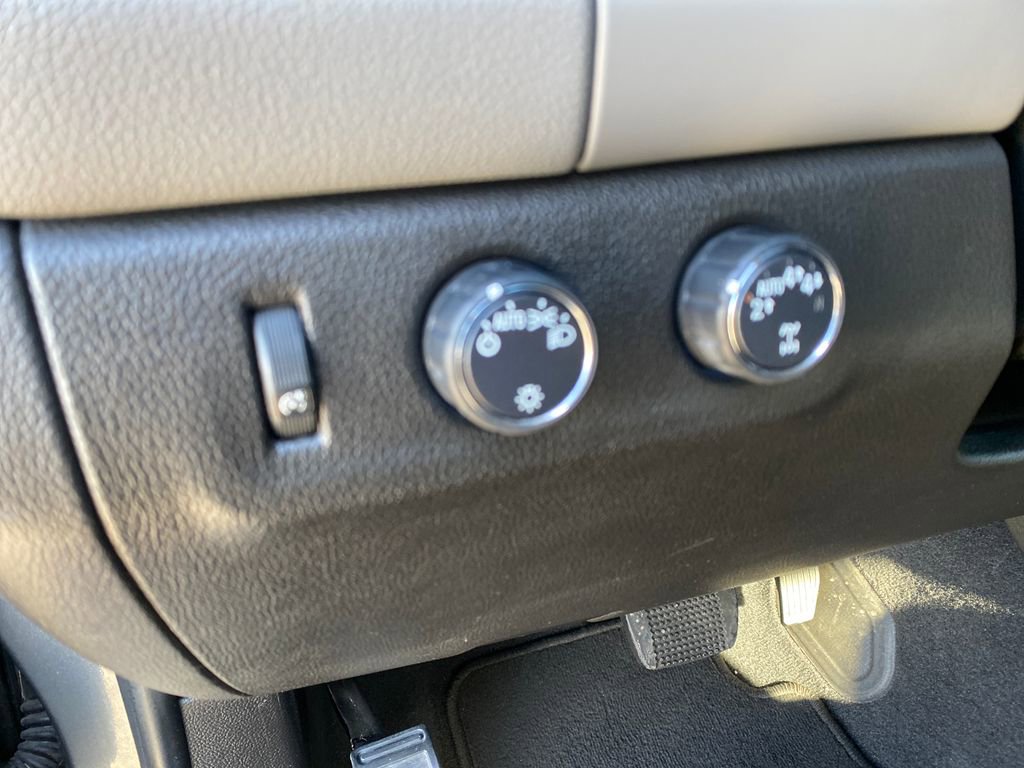 Used 2020 Chevrolet Colorado LT image 34