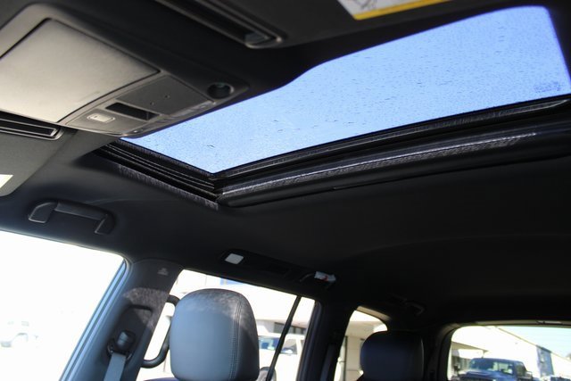 Used 2024 Nissan Armada SL w/ Midnight Edition Package image 26