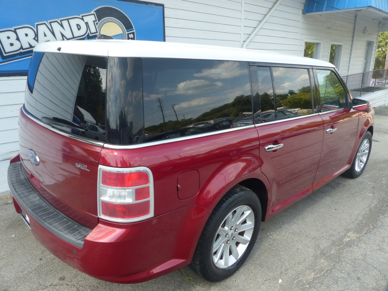 Used 2009 Ford Flex SEL image 5