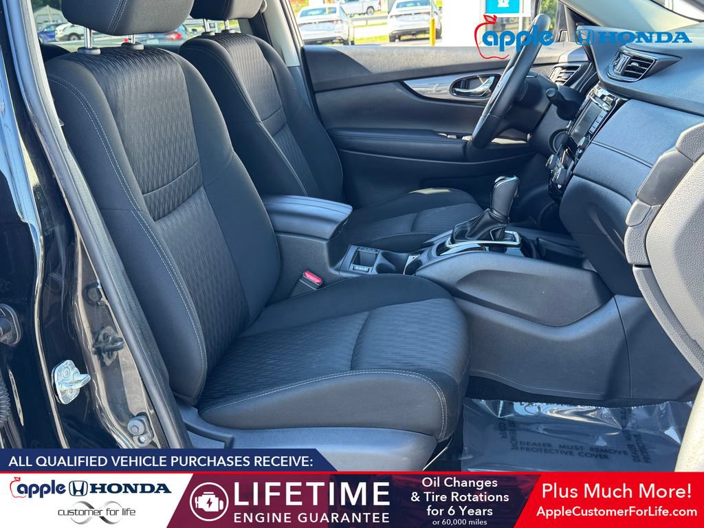 Used 2018 Nissan Rogue SV w/ Premium Package AWD/4WD image 22