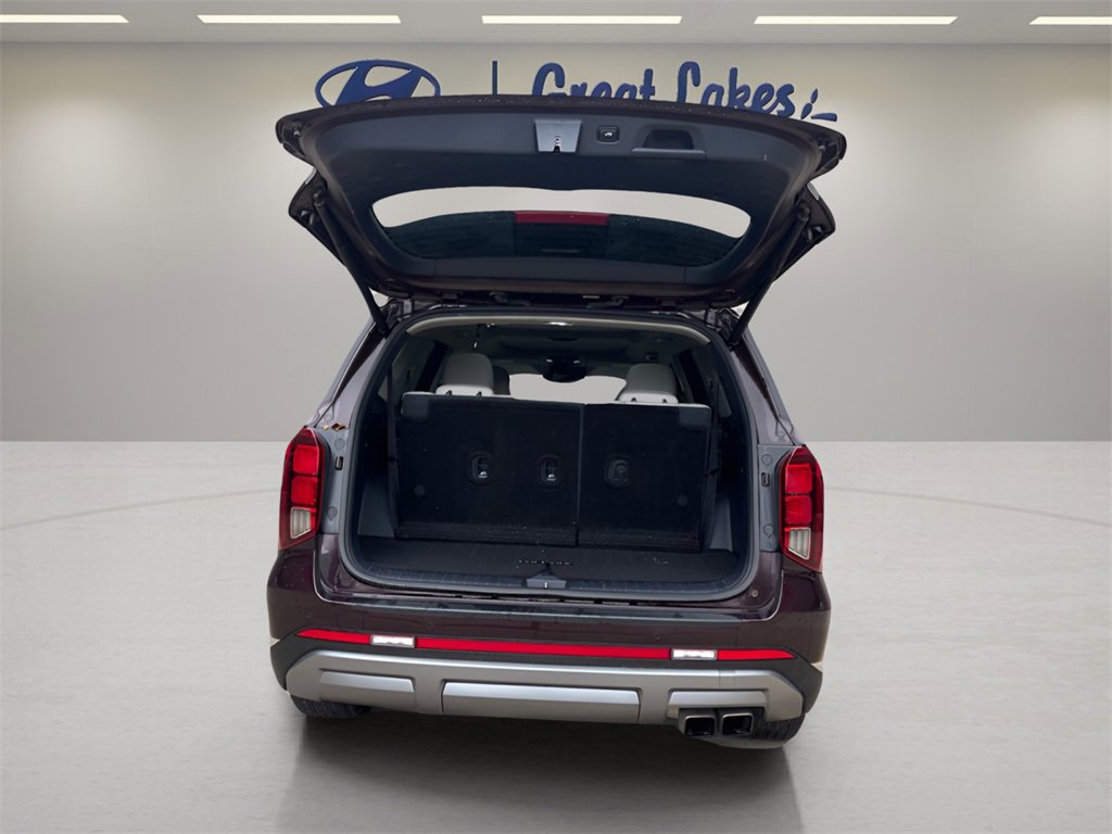 Used 2024 Hyundai Palisade Limited image 11