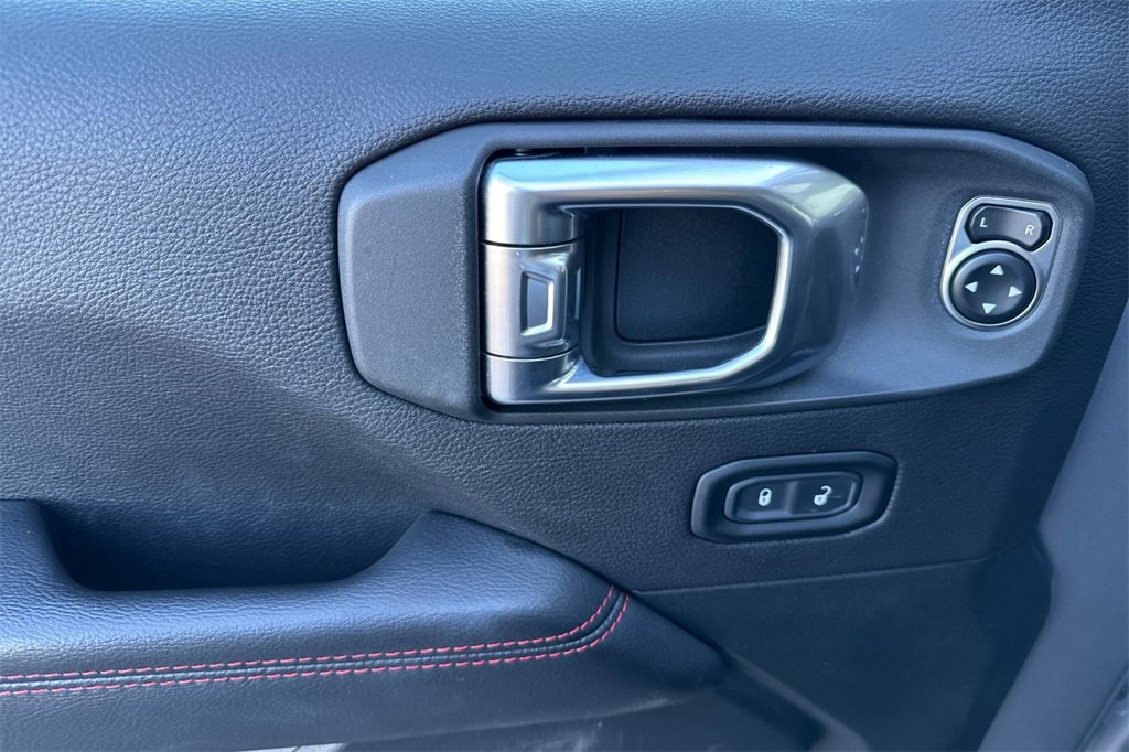 Used 2020 Jeep Gladiator Rubicon image 14