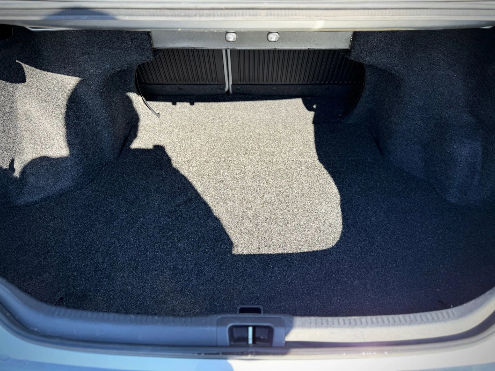 Used 2017 Toyota Camry LE FWD image 27