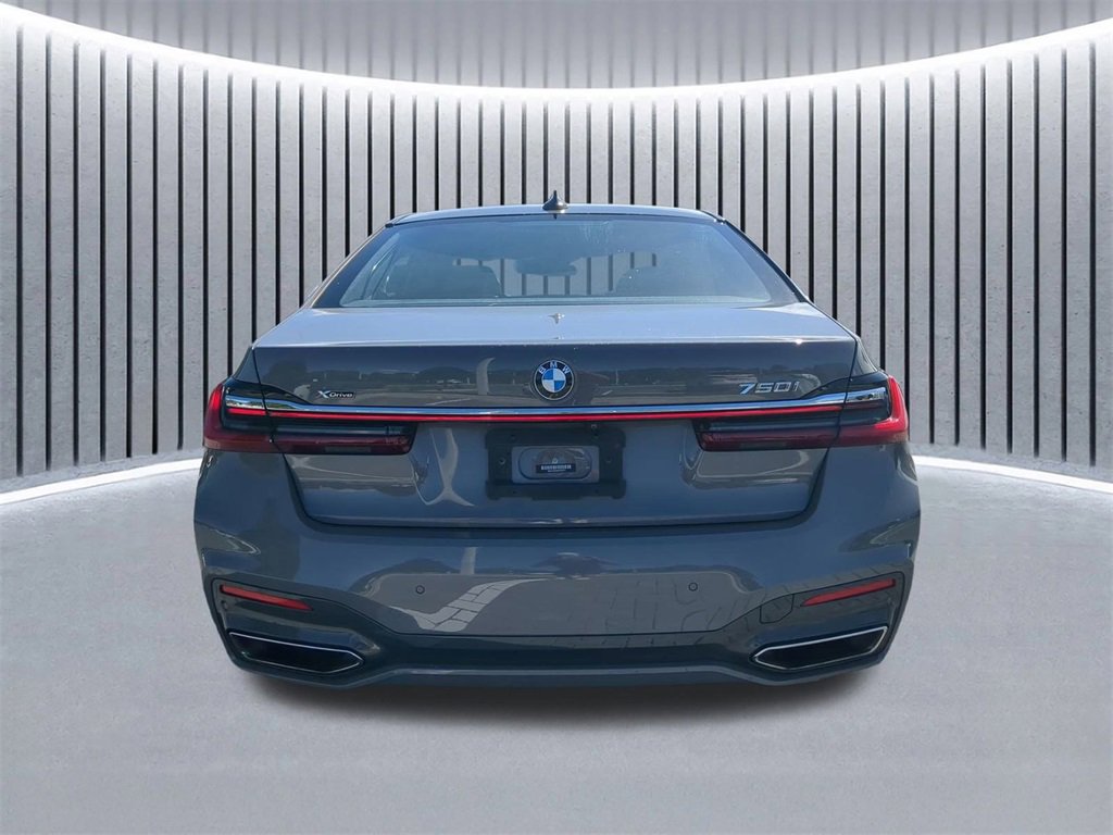 Used 2021 BMW 750i xDrive w/ Luxury Rear Seating Package image 6
