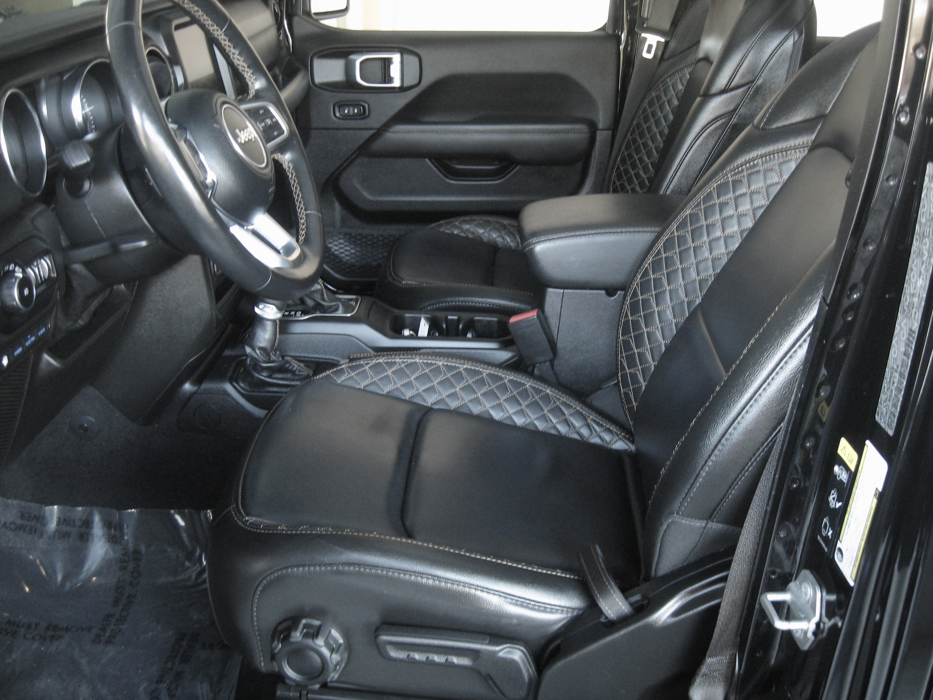 Used 2021 Jeep Wrangler Unlimited Sahara image 9