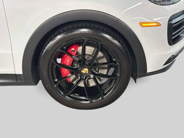 Used 2022 Porsche Cayenne GTS AWD/4WD image 10