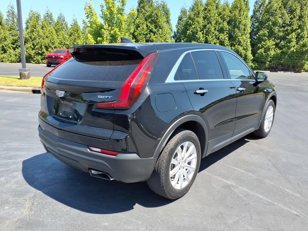 Used 2019 Cadillac XT4 Luxury FWD image 3