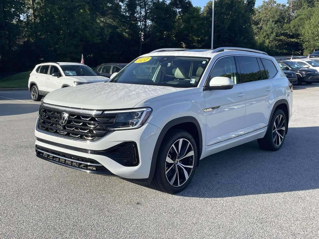 Certified 2024 Volkswagen Atlas SEL Premium R-Line AWD/4WD image 4