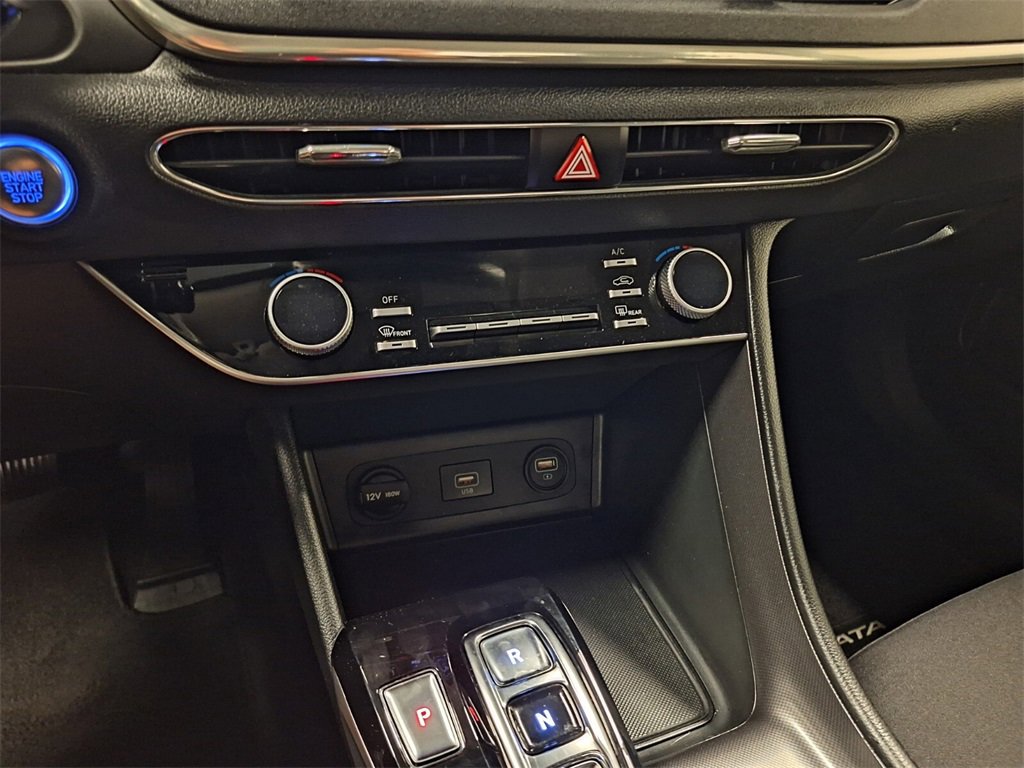 Used 2022 Hyundai Sonata SEL w/ Cargo Package image 16