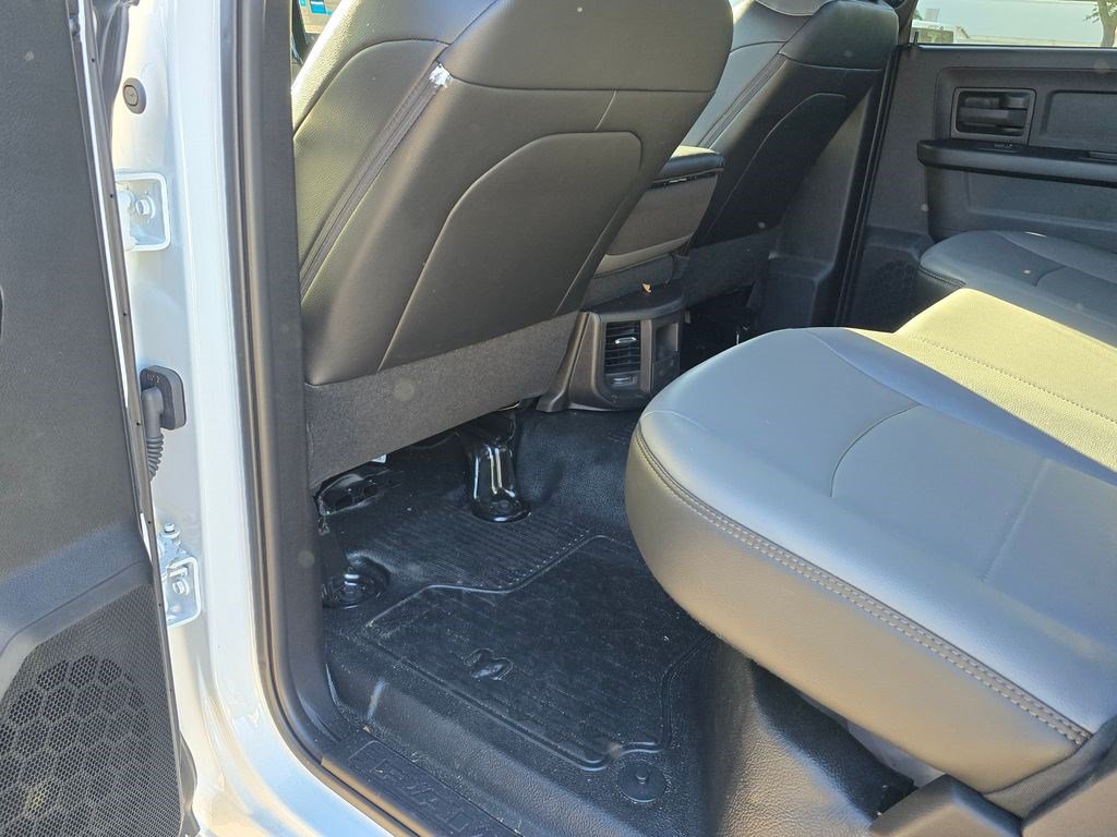 New 2025 RAM 5500 Tradesman AWD/4WD image 30