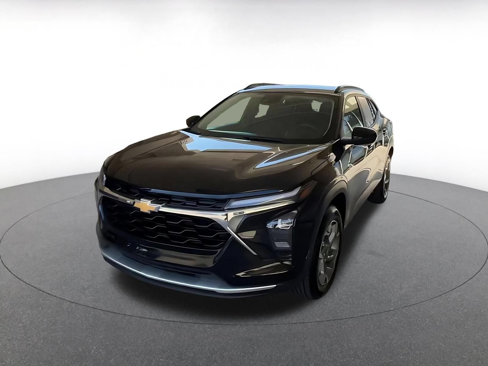 Used 2025 Chevrolet Trax LT FWD image 6