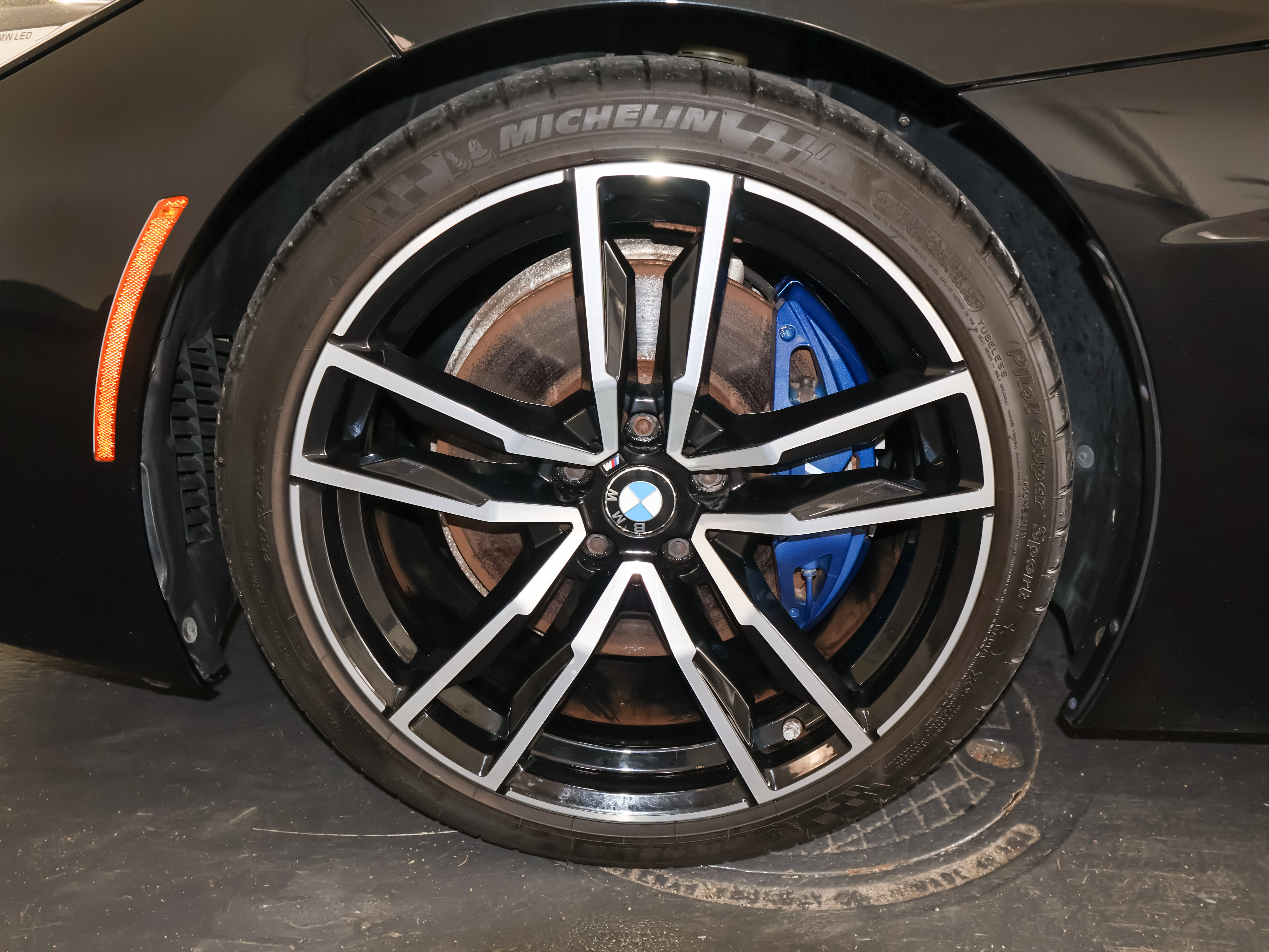 Used 2020 BMW Z4 M40i w/ Executive Package RWD image 37
