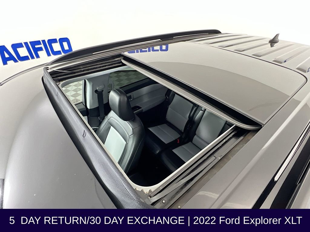 Used 2022 Ford Explorer XLT w/ Equipment Group 202A image 17