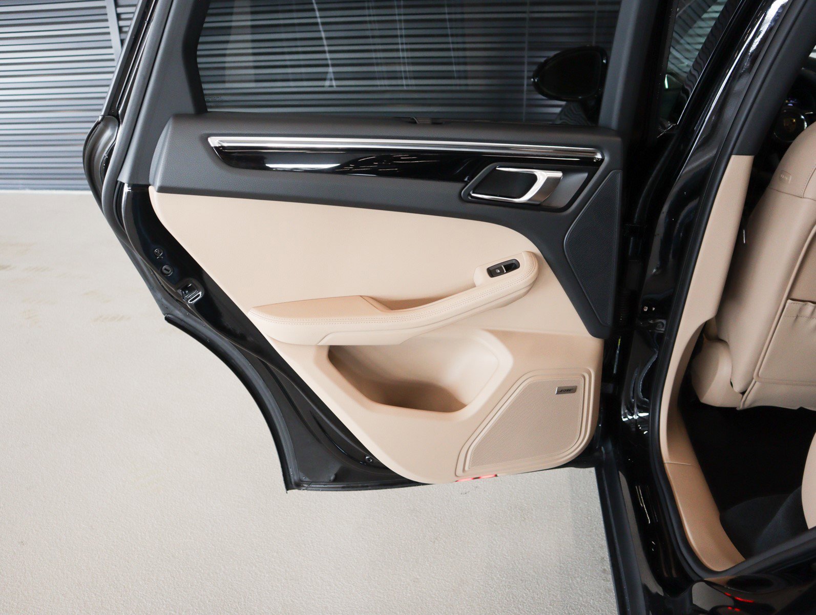 New 2026 Porsche Macan S image 26