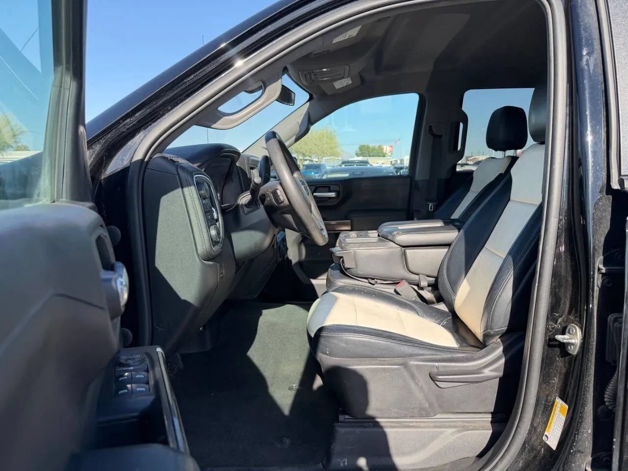 Used 2020 Chevrolet Silverado 1500 LT AWD/4WD image 17