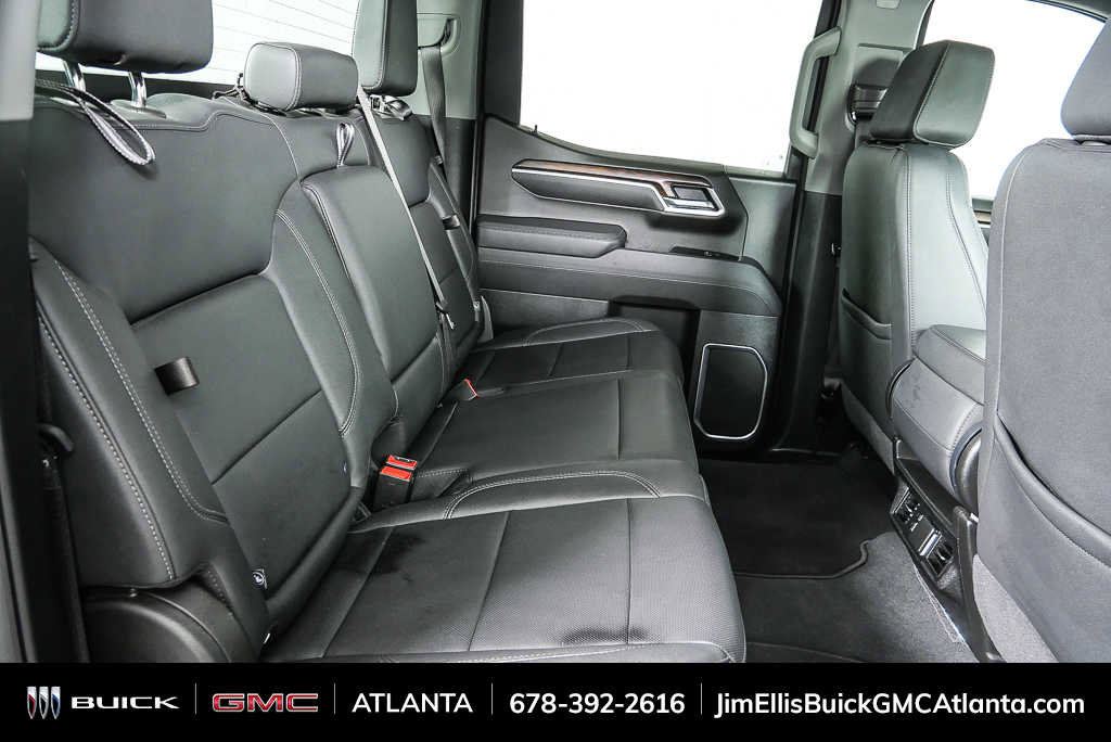Used 2025 GMC Sierra 1500 SLT AWD/4WD image 20