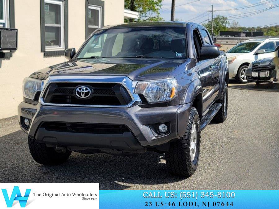 Used 2015 Toyota Tacoma 4x4 Double Cab w/ TRD Off-Road Package image 3