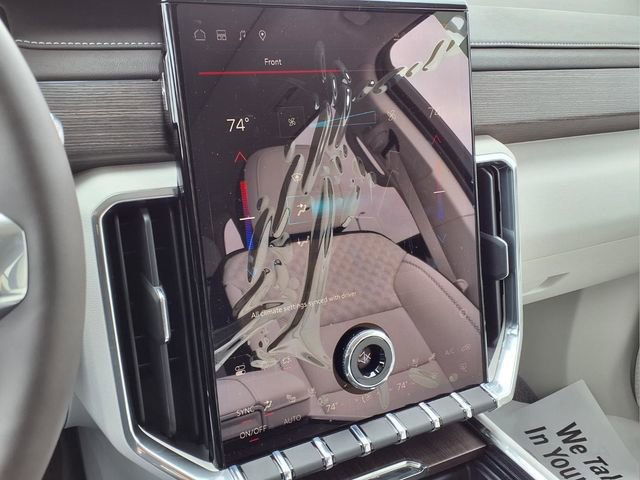 New 2026 GMC Acadia Denali w/ Super Cruise Package image 13