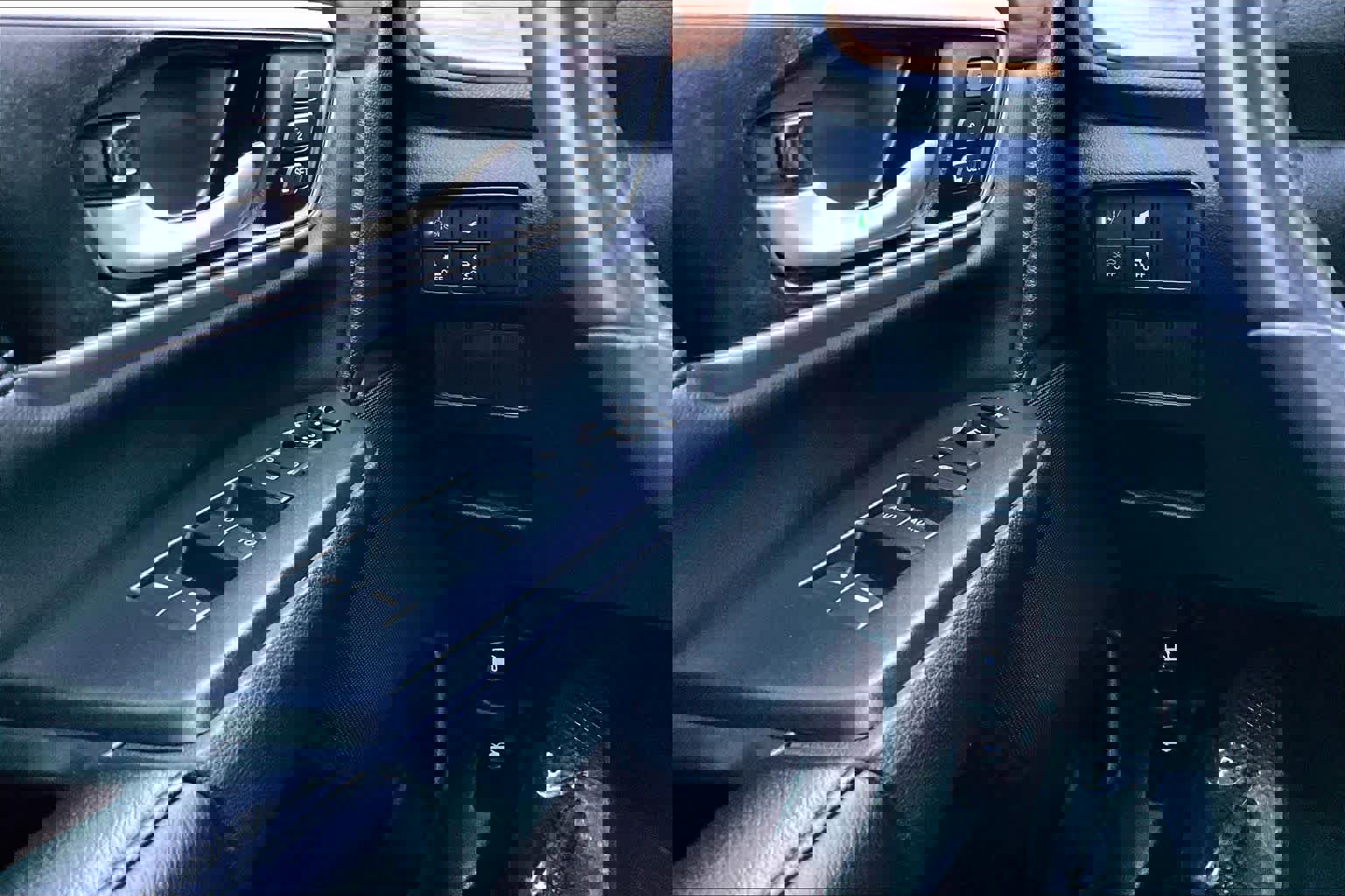 Used 2020 Honda CR-V EX-L image 31