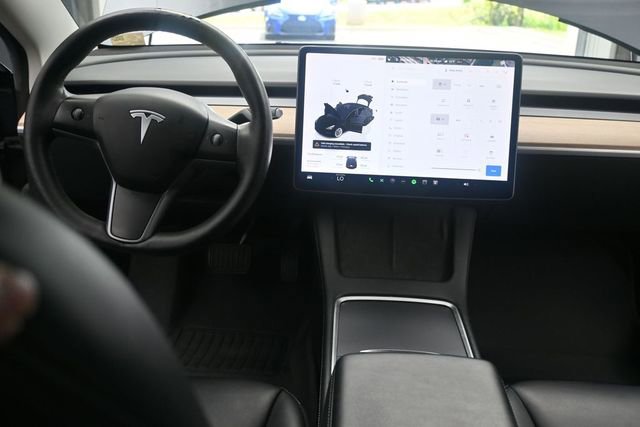 Used 2023 Tesla Model 3 Standard Range RWD image 17