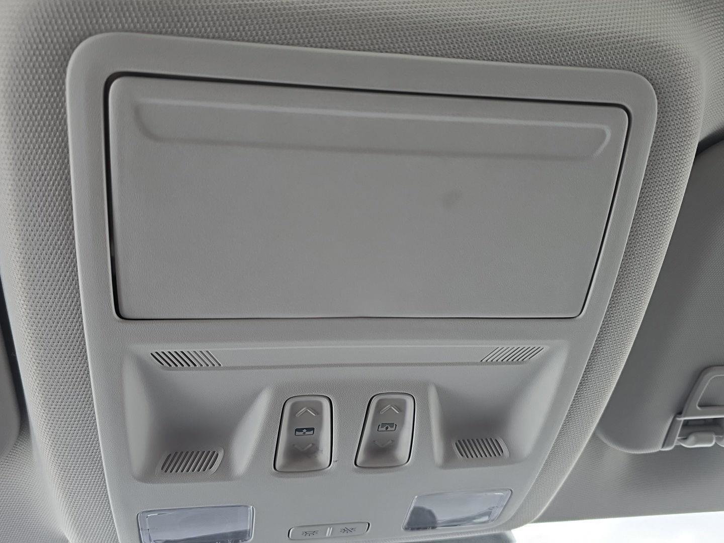 Used 2022 Ford Escape Titanium w/ Class II Trailer Tow Package image 29