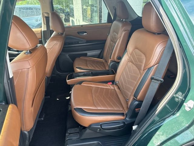 Used 2023 Nissan Pathfinder Platinum AWD/4WD image 18