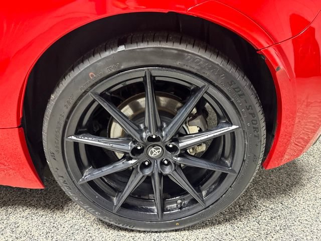 Used 2023 Toyota GR86 Premium RWD image 15