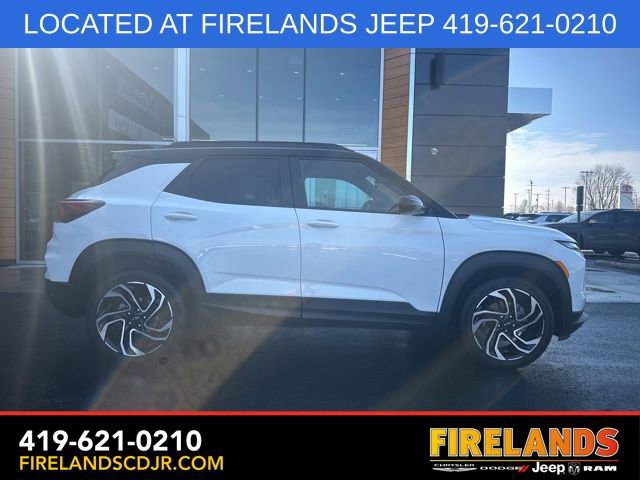 Used 2024 Chevrolet TrailBlazer RS w/ Driver Confidence Package image 14