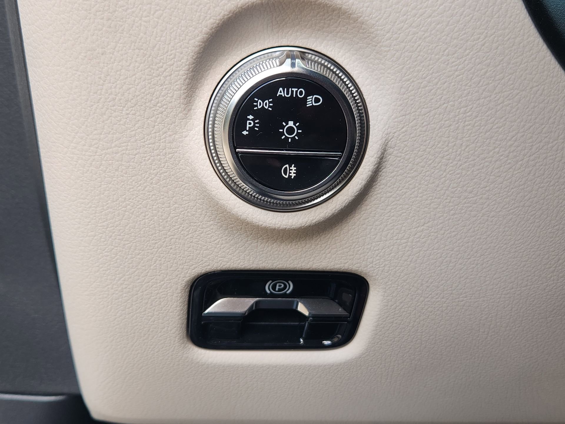 Certified 2026 Mercedes-Benz C 300 Sedan image 20