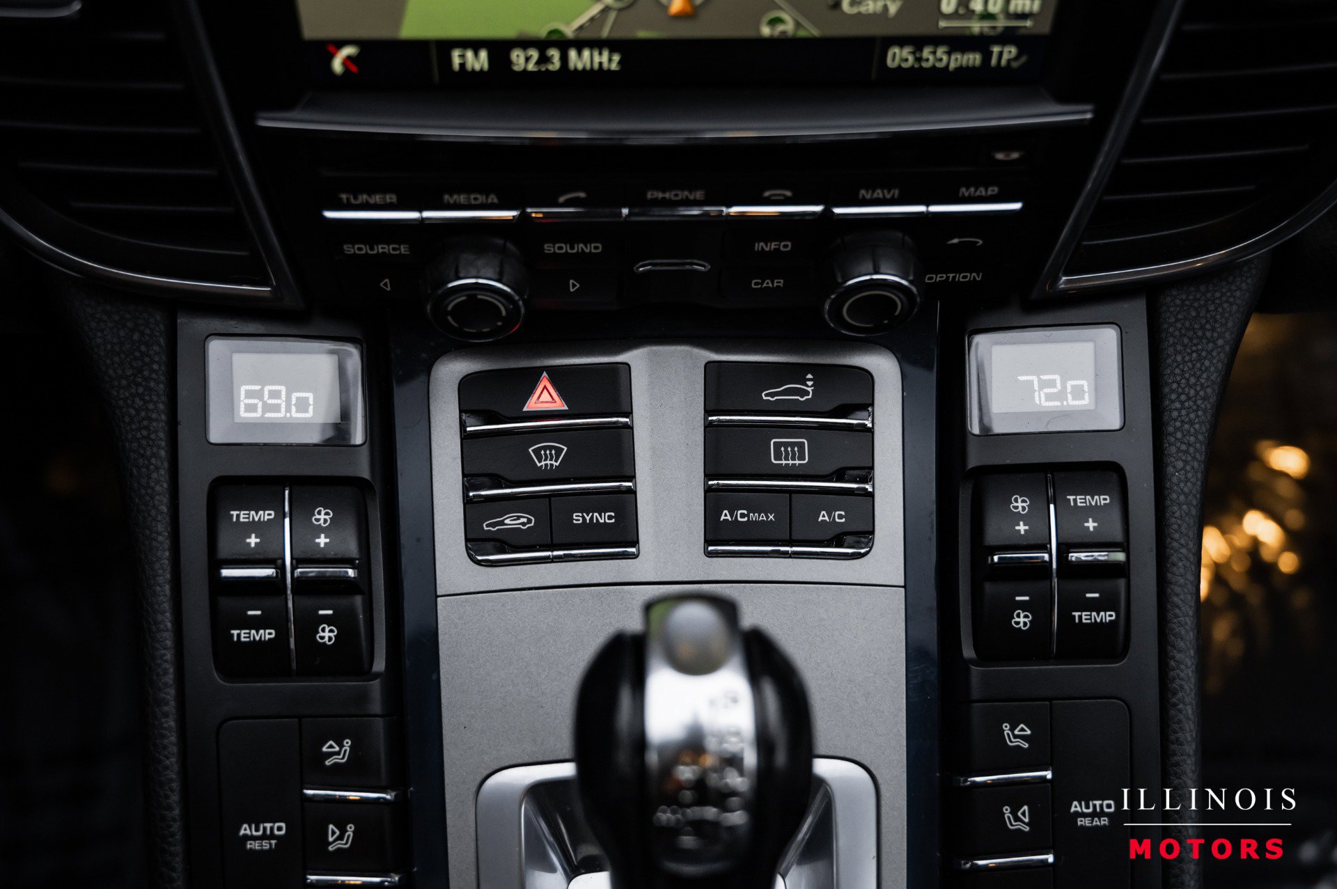 Used 2016 Porsche Panamera 4 Edition image 23