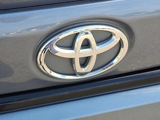 Used 2020 Toyota Corolla SE FWD image 24