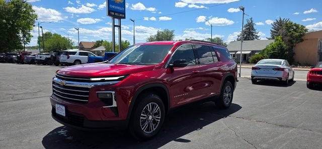 New 2026 Chevrolet Traverse LT w/ Driver Confidence Package AWD/4WD image 3