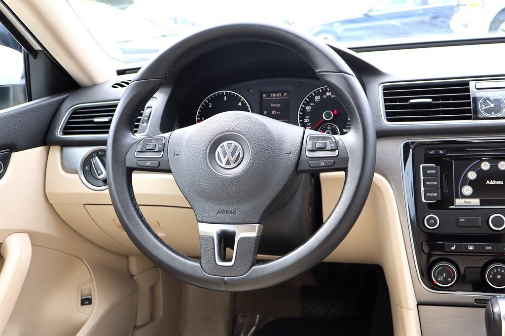 Used 2014 Volkswagen Passat TDI SE FWD image 14