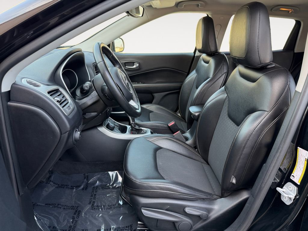 Used 2019 Jeep Compass Latitude AWD/4WD image 14