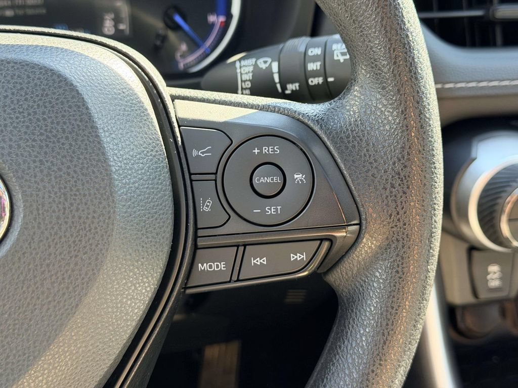 Certified 2023 Toyota RAV4 XLE w/ Convenience Package AWD/4WD image 7