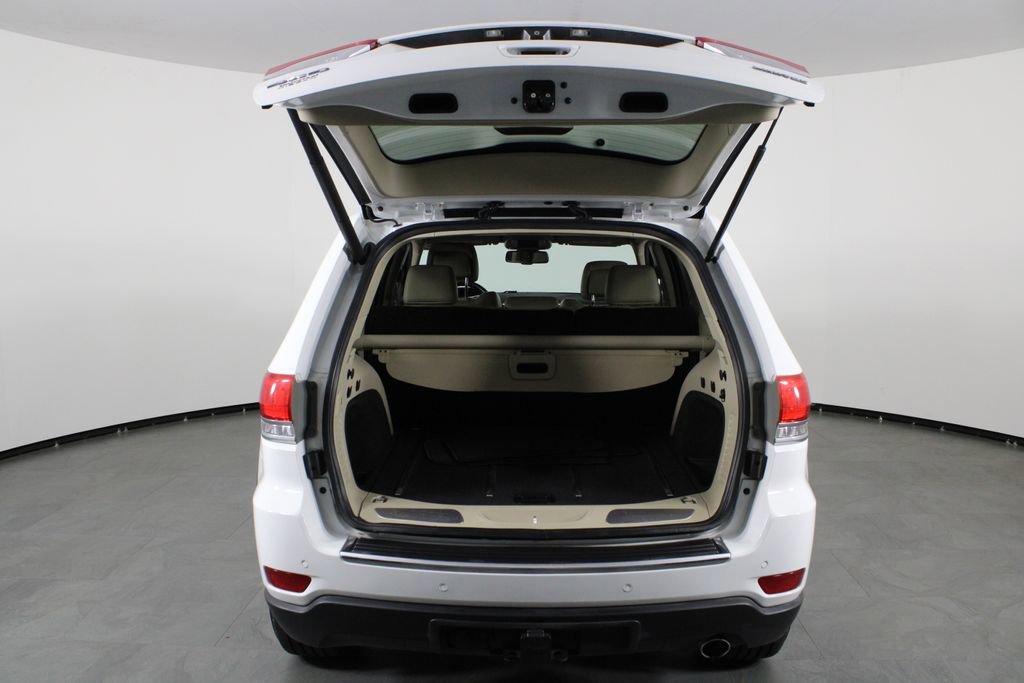 Used 2015 Jeep Grand Cherokee Limited w/ Trailer Tow Group IV image 16