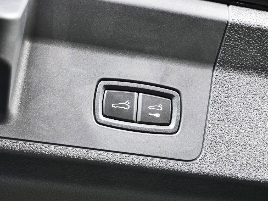 New 2026 Porsche Panamera 4 AWD/4WD image 37