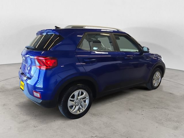 Used 2021 Hyundai Venue FWD image 5