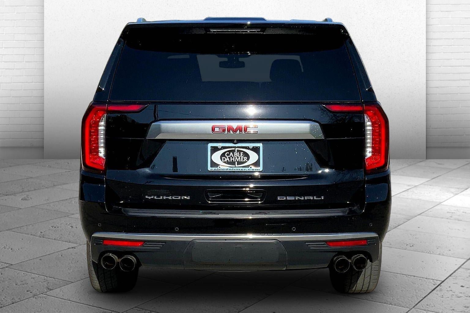 Used 2021 GMC Yukon Denali AWD/4WD image 3