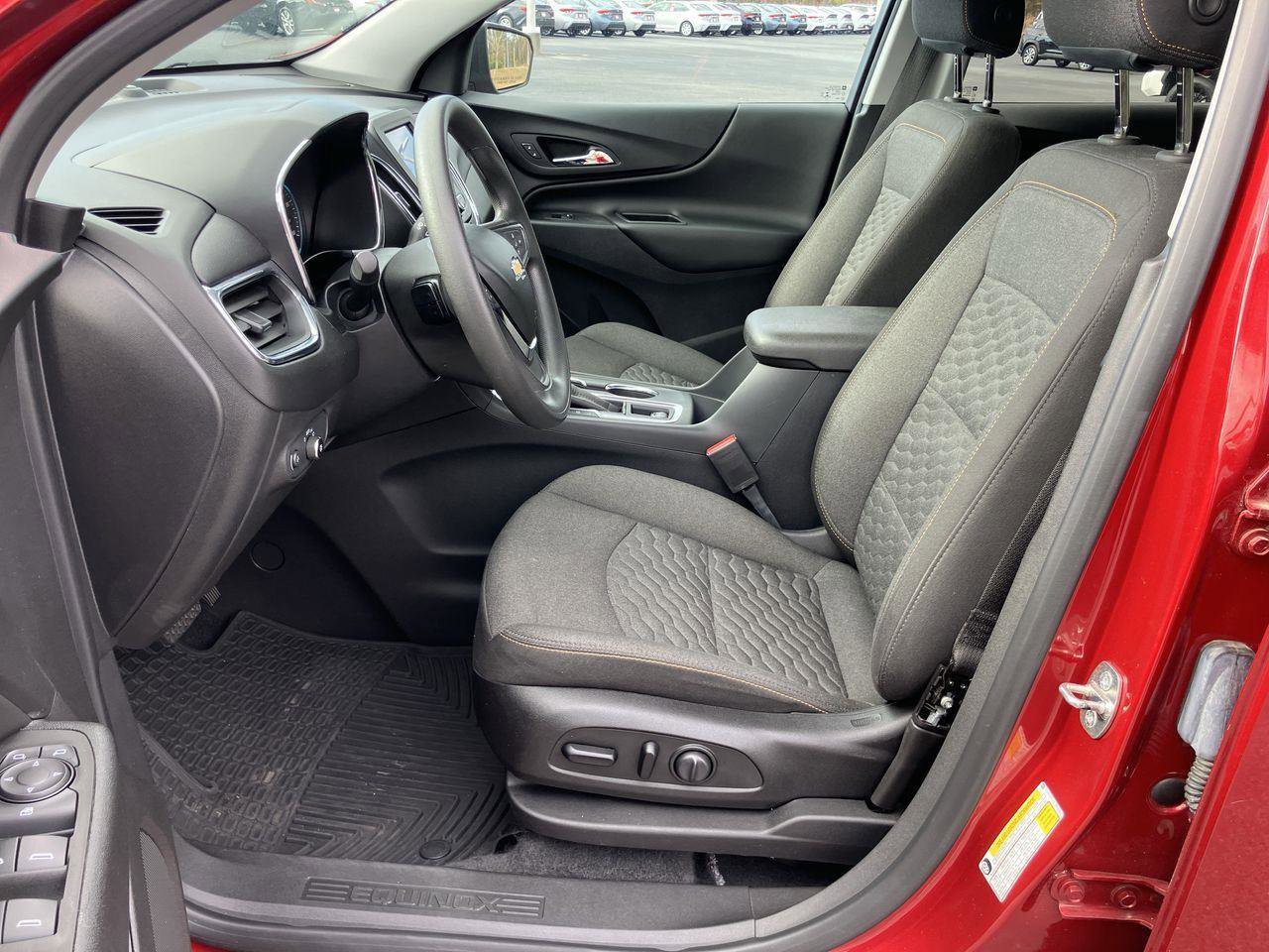 Used 2020 Chevrolet Equinox LT image 12
