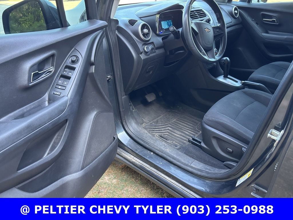 Used 2016 Chevrolet Trax LS image 10