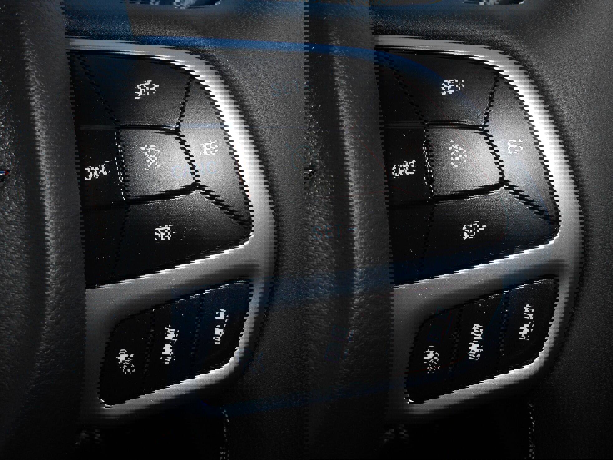 Certified 2024 Chrysler Pacifica Touring-L image 21