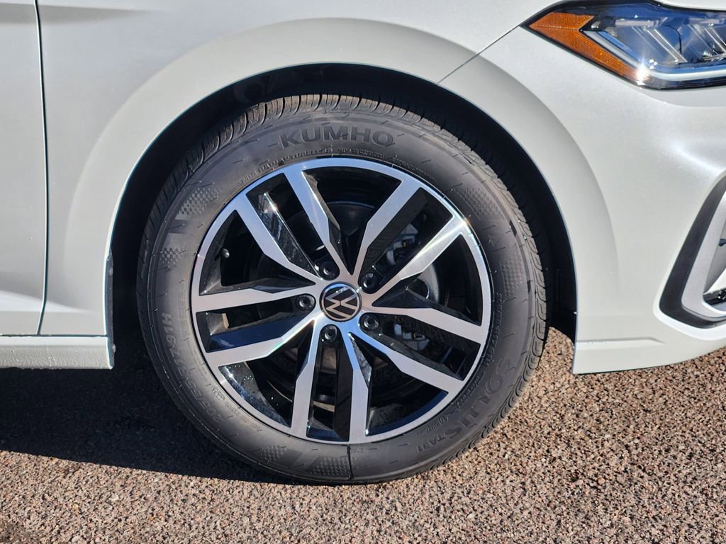 New 2026 Volkswagen Jetta SE image 30