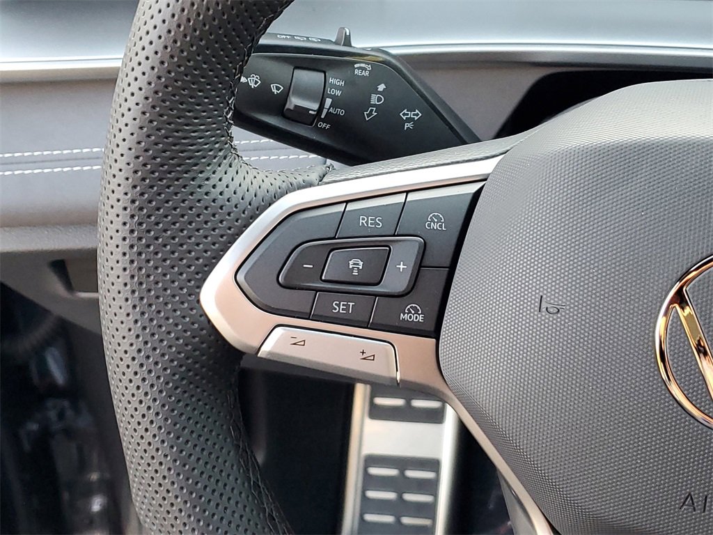 New 2026 Volkswagen Tiguan SE R-Line image 31