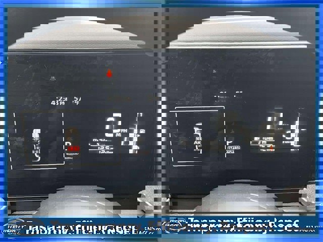 Certified 2025 Nissan Kicks SV image 23