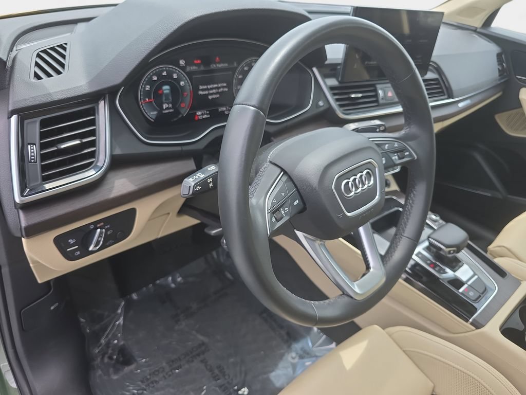 Used 2023 Audi Q5 2.0T Premium Plus w/ Premium Plus Package AWD/4WD image 27
