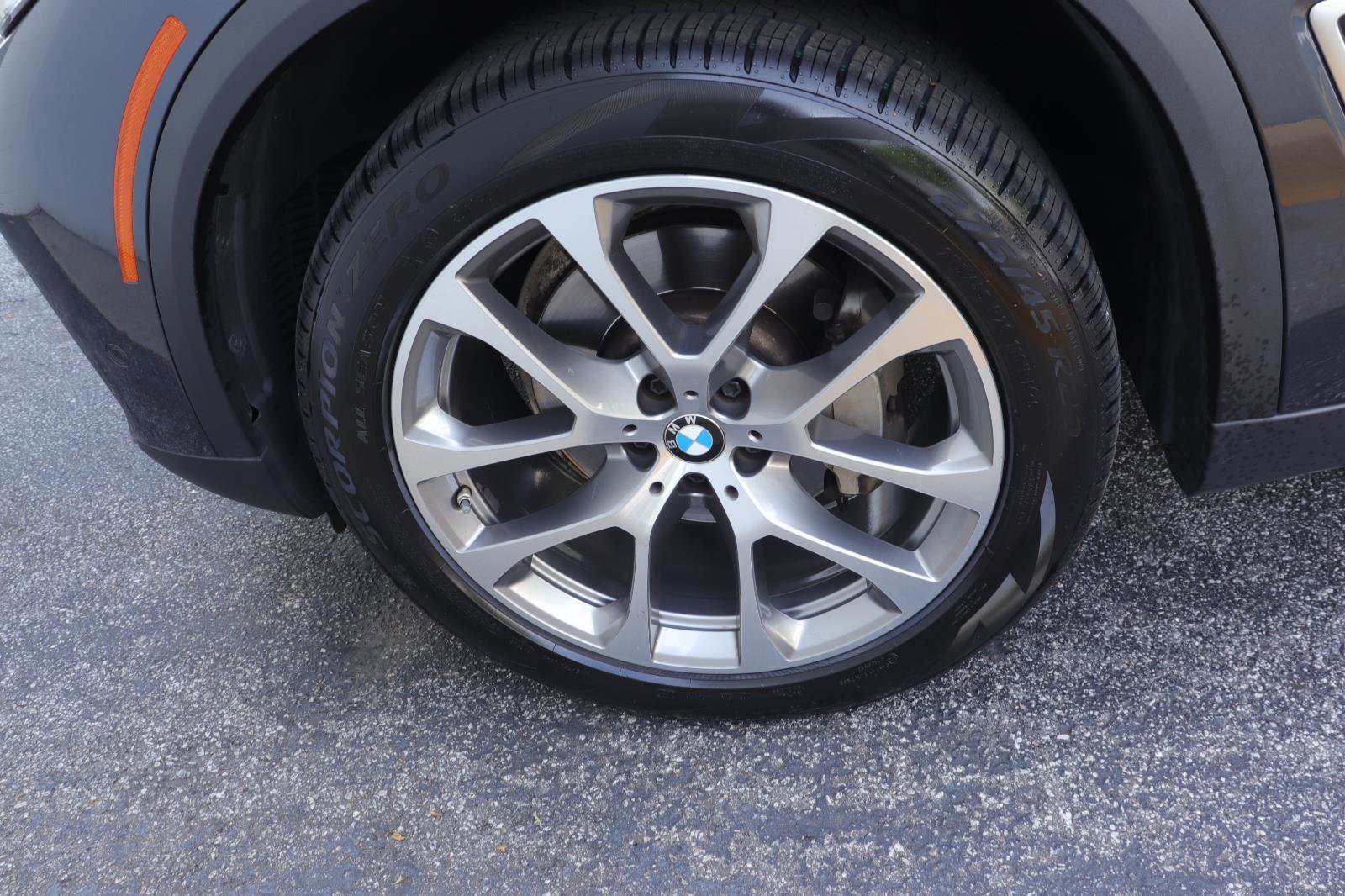 Used 2022 BMW X5 sDrive40i w/ Premium Package image 41